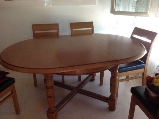 Table de salle à manger en chêne relookée et modernisée à Apt (84)